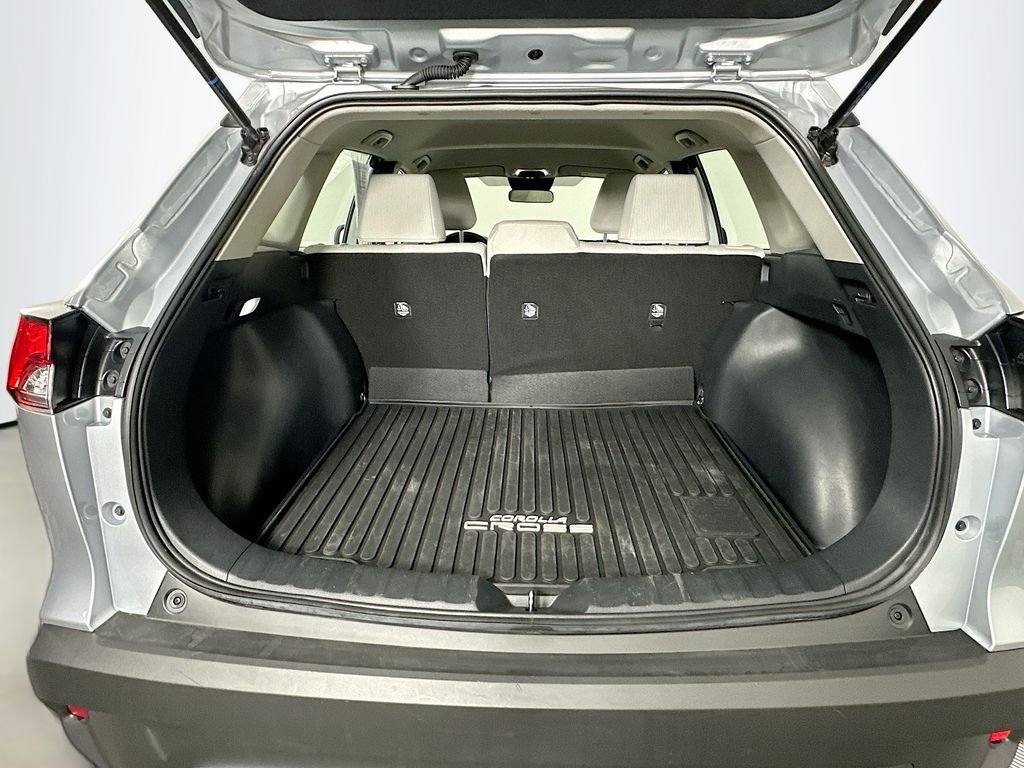 Used 2025 Silver Toyota L image 26