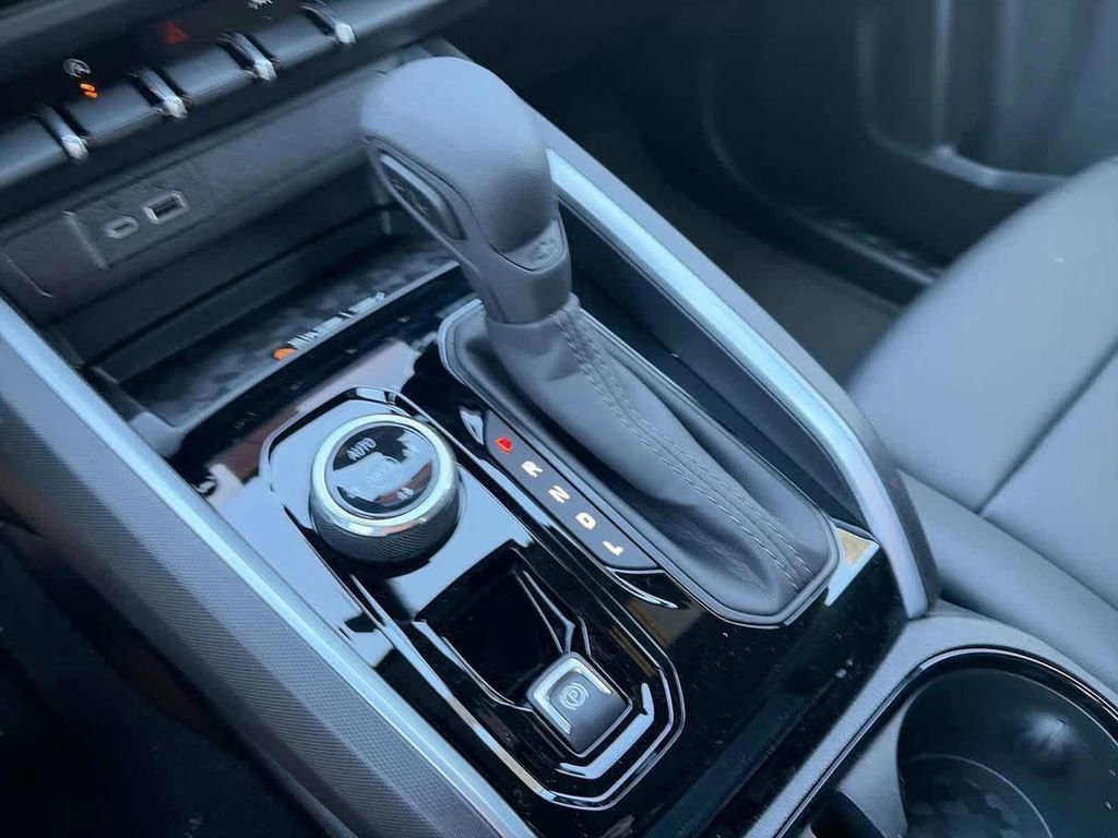 2026 Chevrolet Colorado Trail Boss - Photo 23