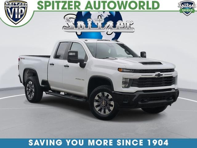 2024 Chevrolet Silverado HD Custom 4WD Double Cab Standard Box's photo