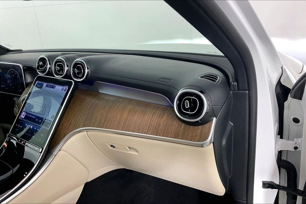 2023 Mercedes-Benz GLC GLC 300 - Photo 14