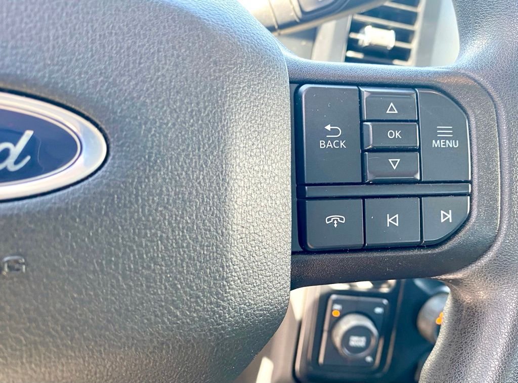 Used 2025 White Ford XLT image 34
