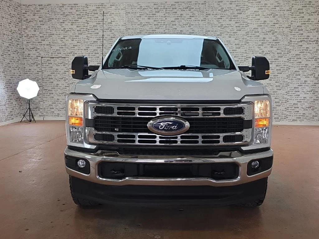 Used 2023 White Ford XLT image 2