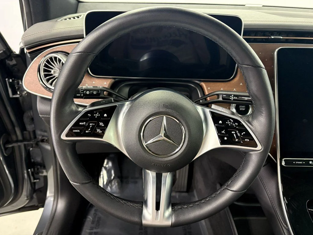 Used 2023  Mercedes-Benz 350 SUV image 12