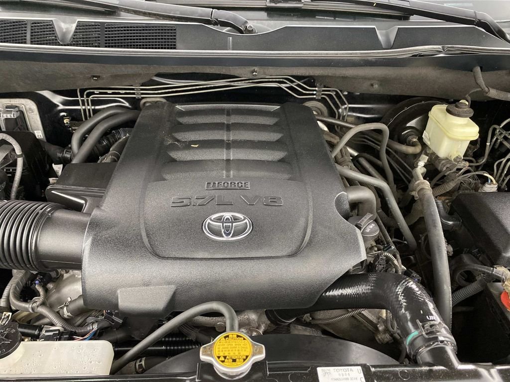 Used 2017 Black Toyota SR5 image 29