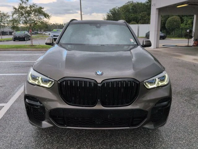 Used 2022 Green BMW xDrive40i image 9