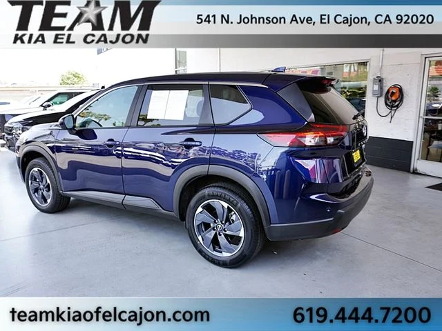 Used 2024 Blue Nissan SV image 7