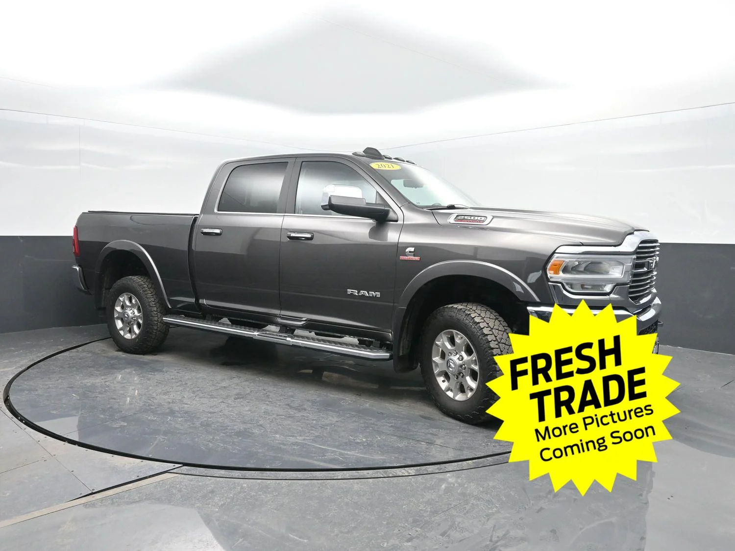 Used 2021 Granite Crystal Metallic Clearcoat Ram Laramie image 4