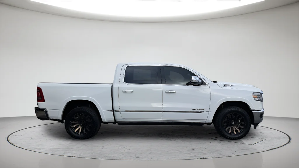 Used 2022 White Ram Limited image 2