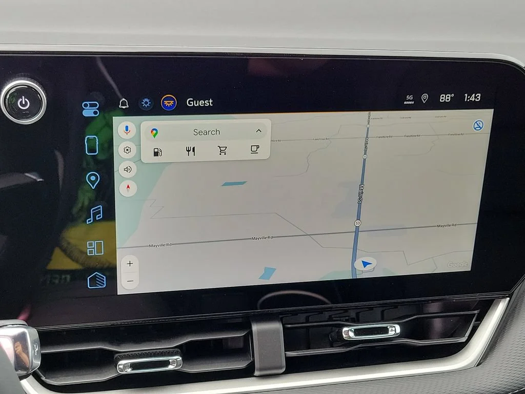 New 2027 Summit White Chevrolet LT image 14