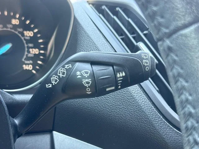 Used 2019 Blue Ford SEL image 23