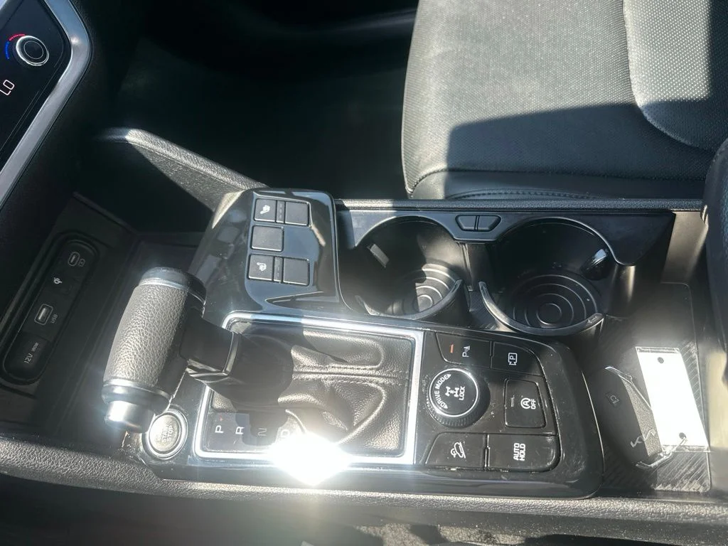 Used 2025 Black Kia EX image 18