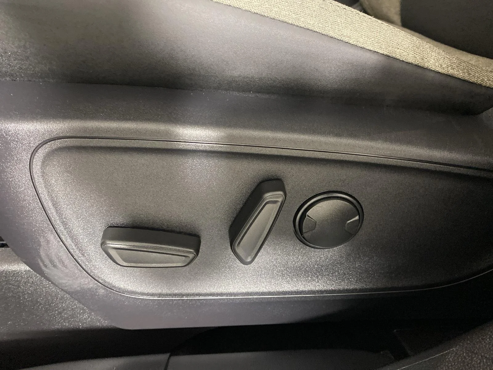New 2026 Carbonized Gray Metallic Ford Big Bend® image 11