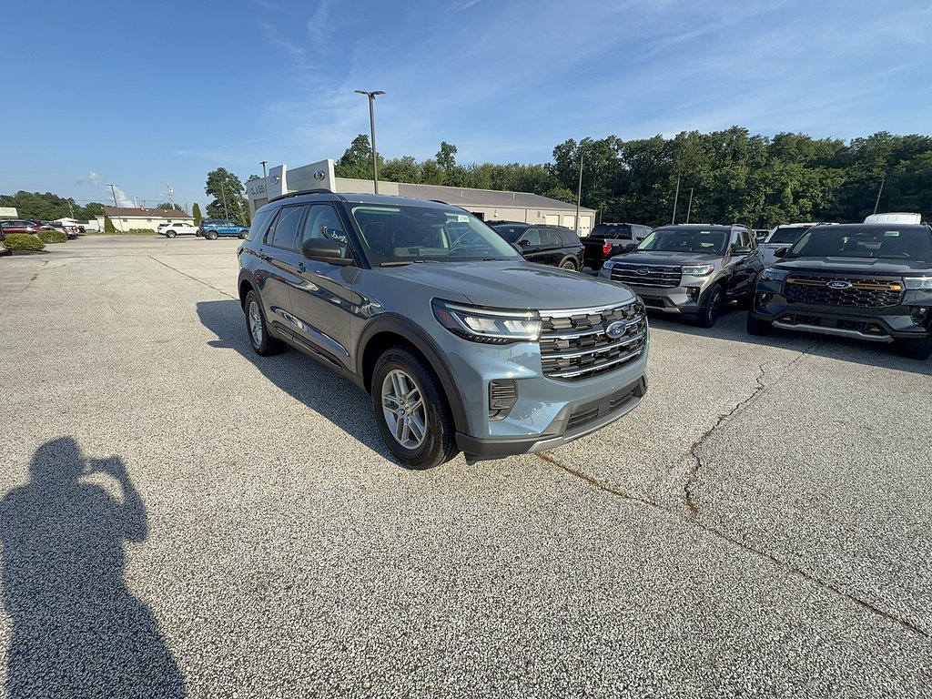 New 2026 Vapor Blue Metallic Ford Active image 8