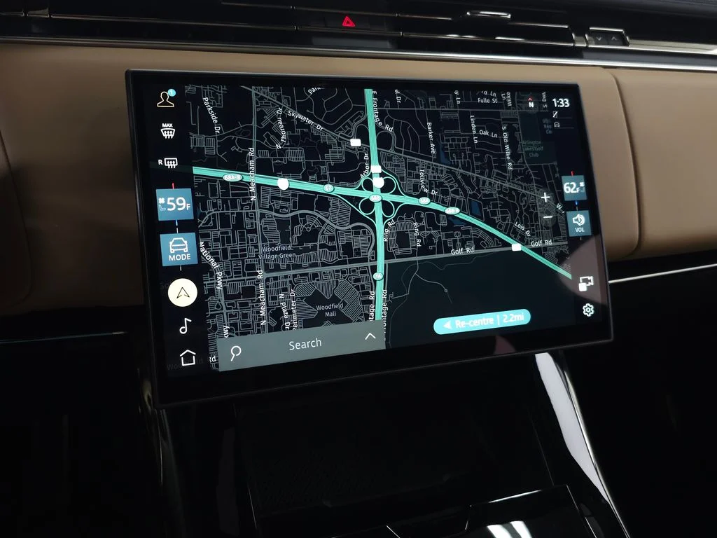 New 2026 Borasco Grey Land Rover Dynamic SE image 24