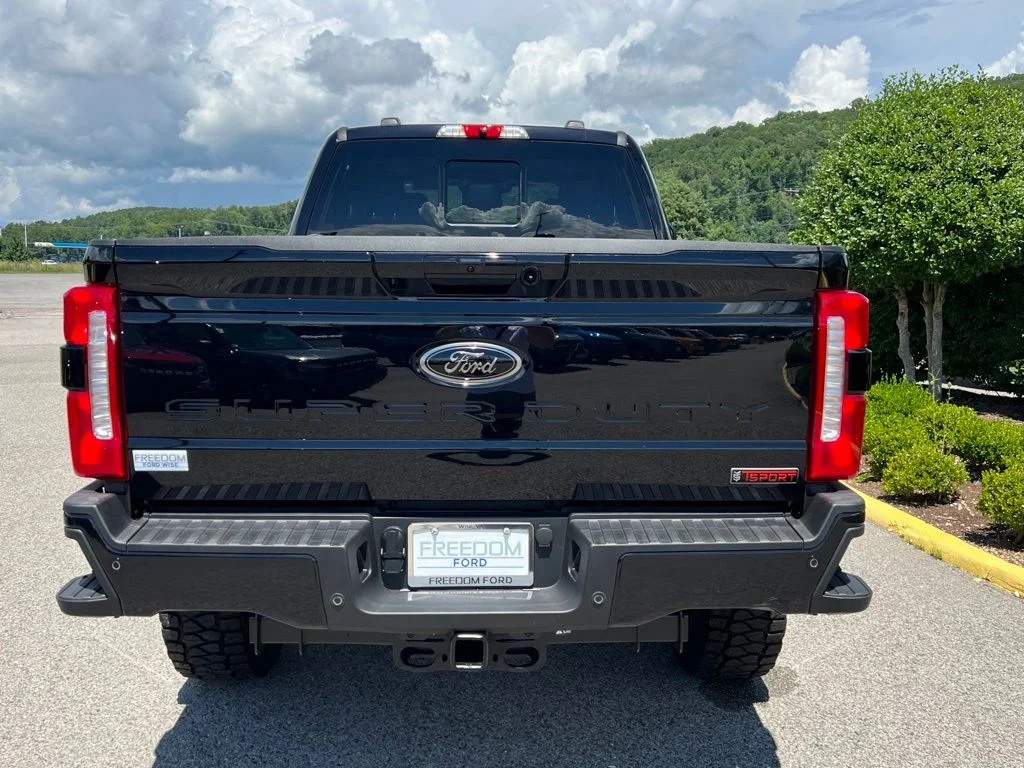 New 2026 Agate Black Metallic Ford F-250® Lariat® image 8