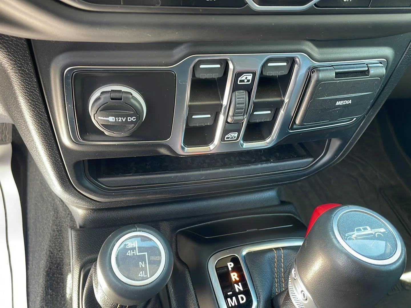 Used 2023 Black Clearcoat Jeep High Altitude image 21