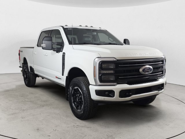 Used 2025 White Ford Platinum image 3