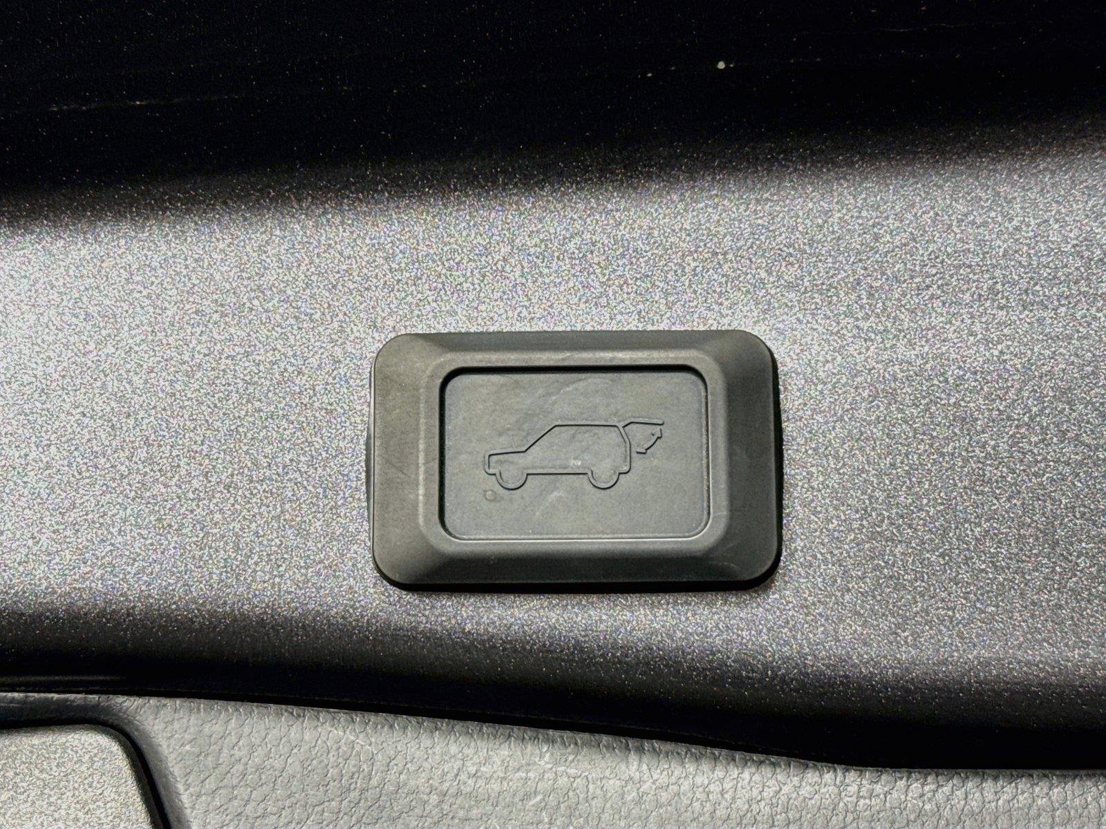 Certified Used 2022 Magnetic Gray Metallic Toyota XLE image 41