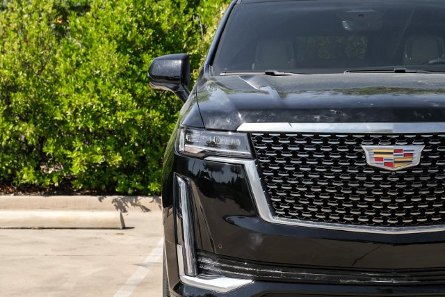 Used 2022 Black Cadillac Premium image 68