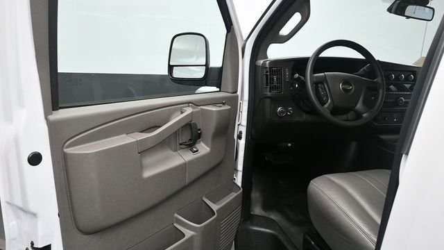 Used 2024 White Chevrolet LS image 20