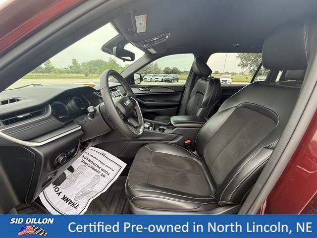 Used 2024 Velvet Red Pearlcoat Jeep Altitude image 19