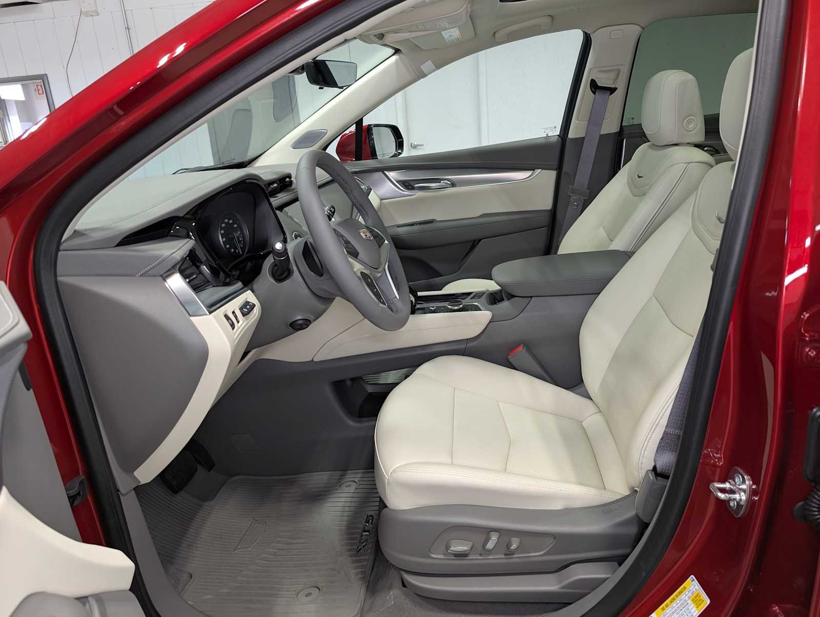 2025 Cadillac XT5 Premium Luxury photo 4