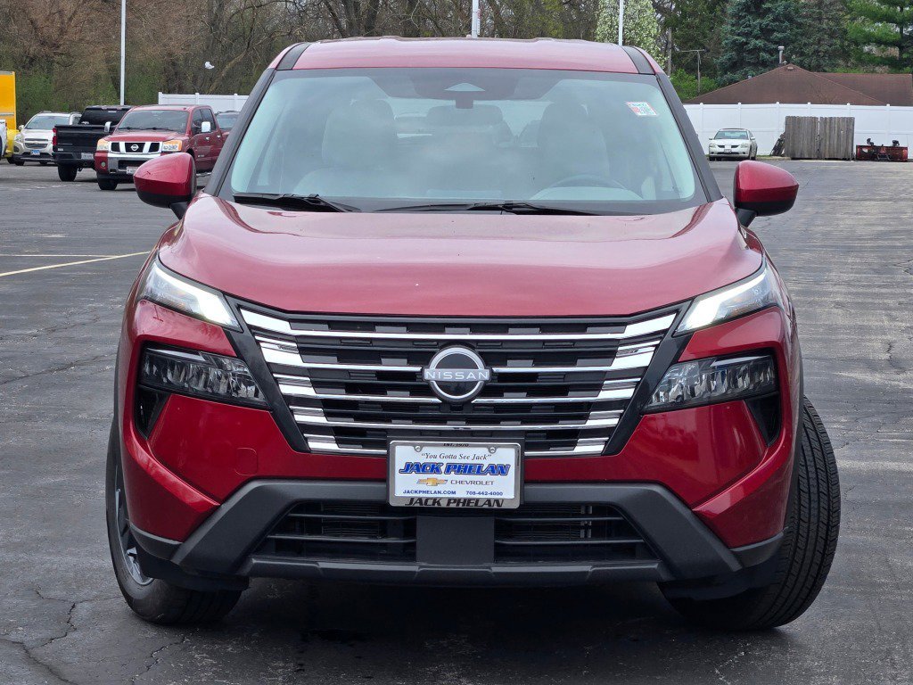2025 Nissan Rogue SV - Photo 4