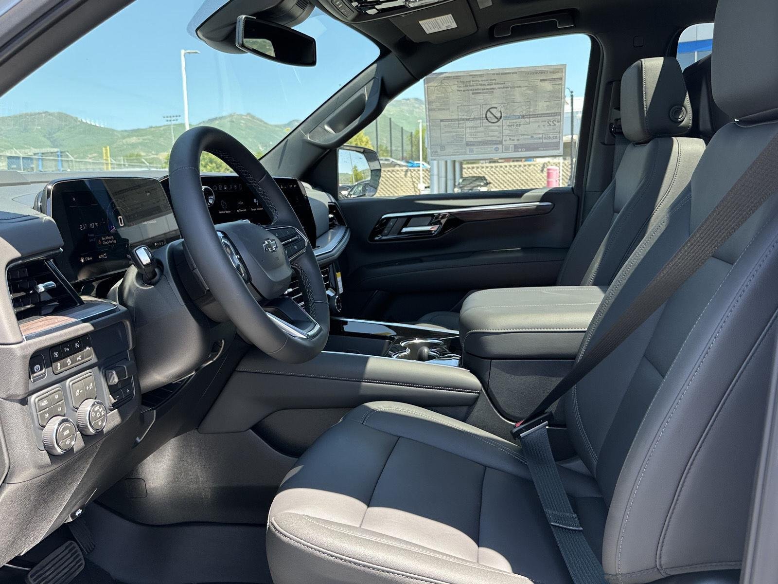 2026 Chevrolet Suburban Z71 - Photo 25