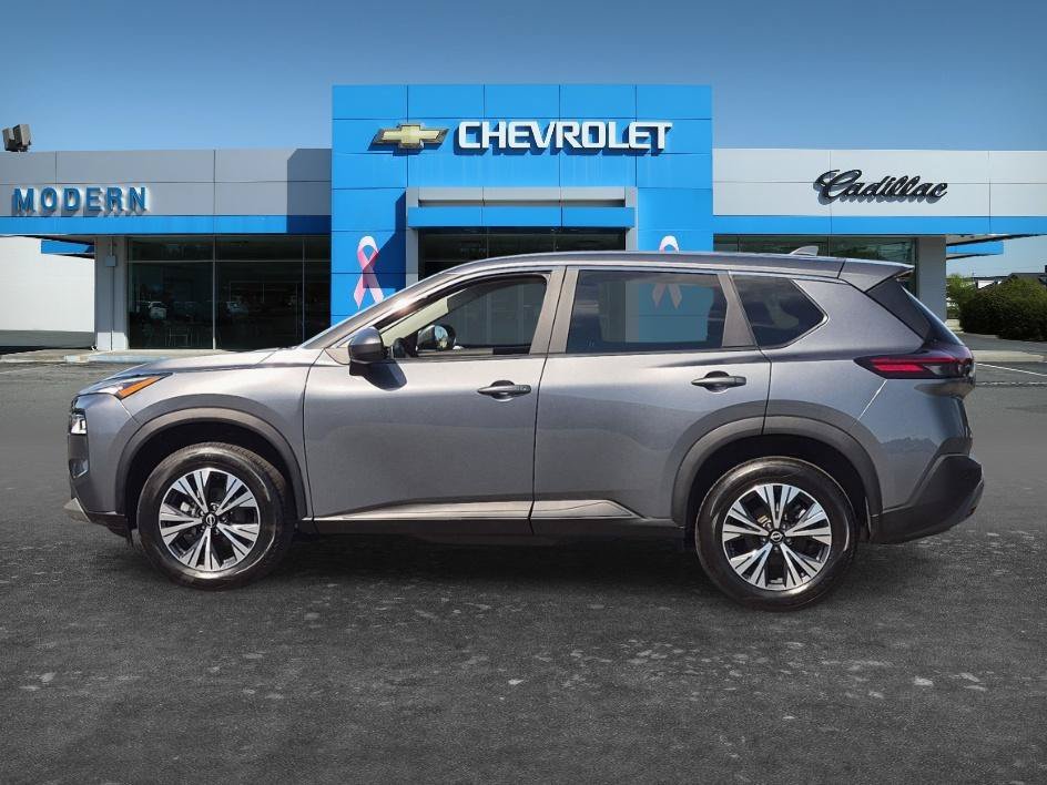 Certified Used 2023 Gun Metallic Nissan SV image 2