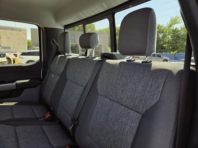New 2026 Oxford White Ford F-250® XL image 31