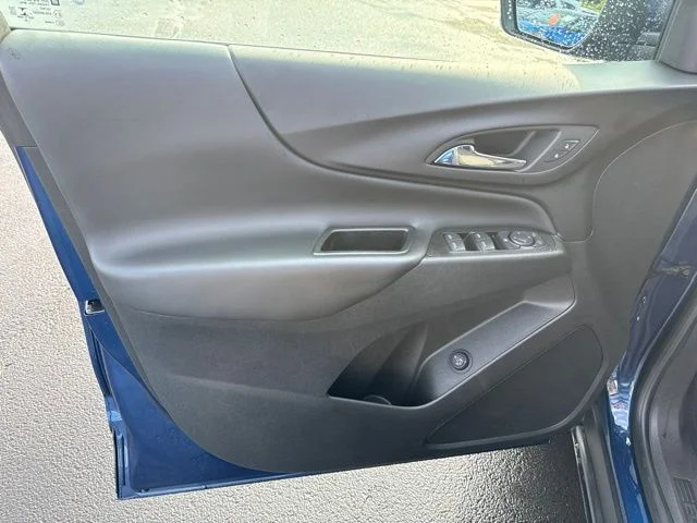 Used 2022 Blue Chevrolet LT image 17