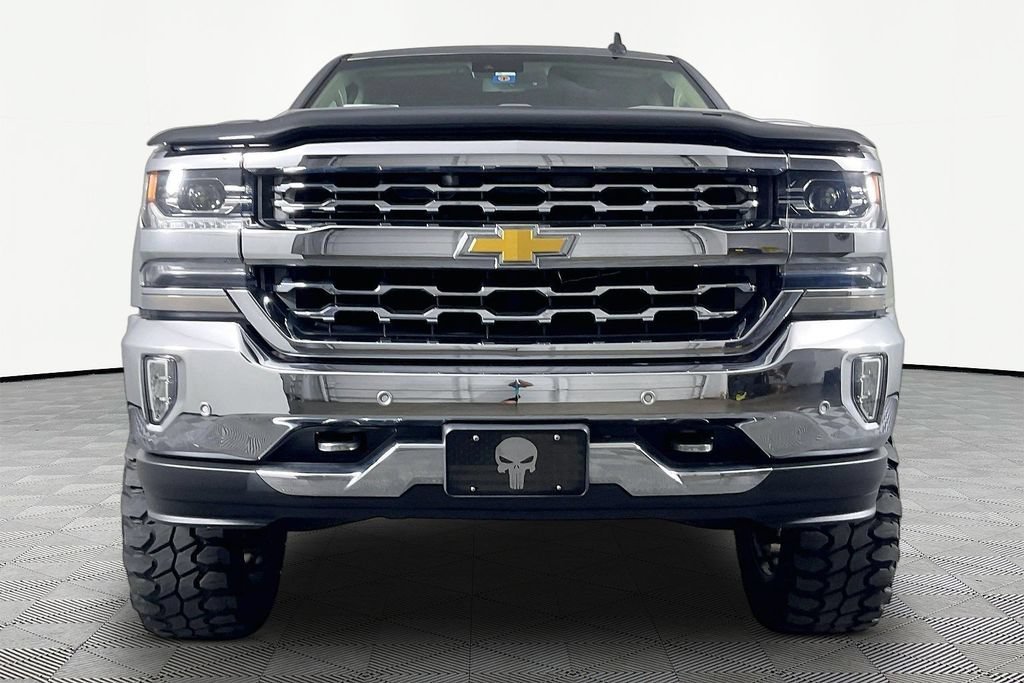 2017 Chevrolet Silverado 1500 LTZ - Photo 2