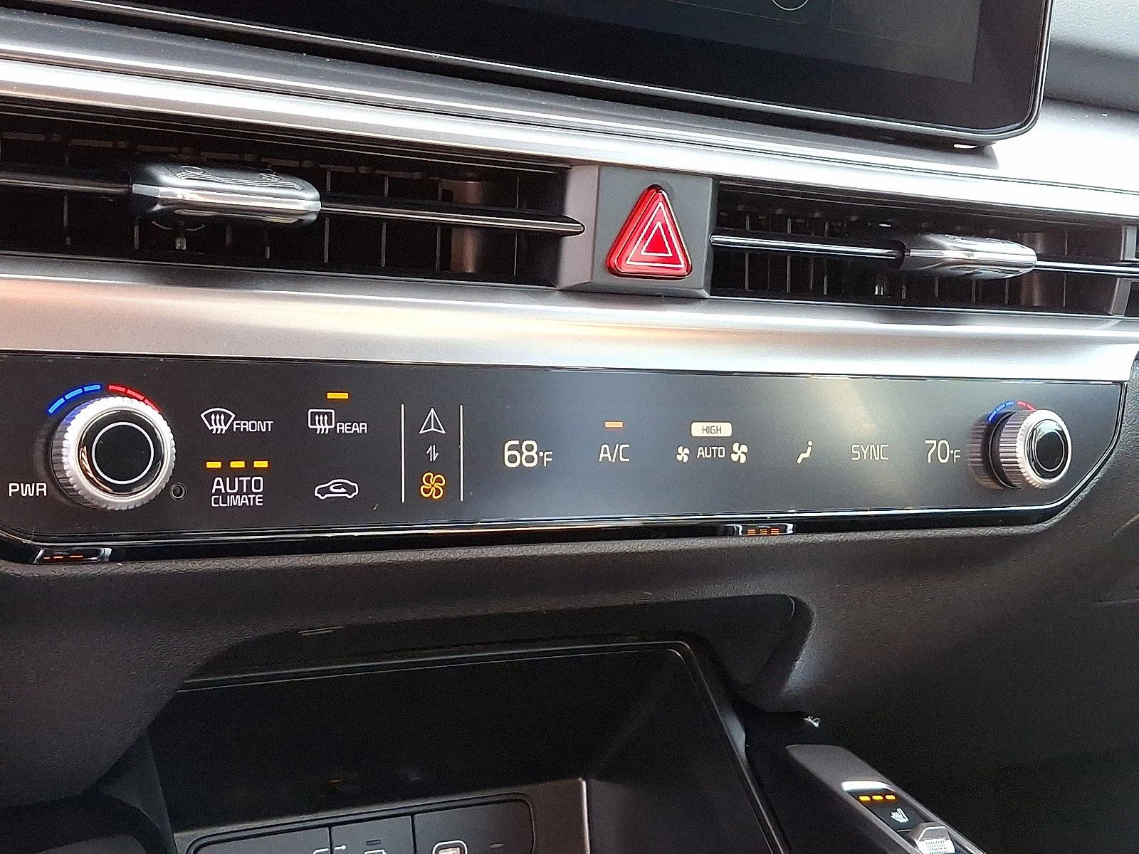 2026 Kia Sorento EX - Photo 9