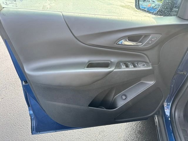 Used 2022 Blue Chevrolet LT image 17