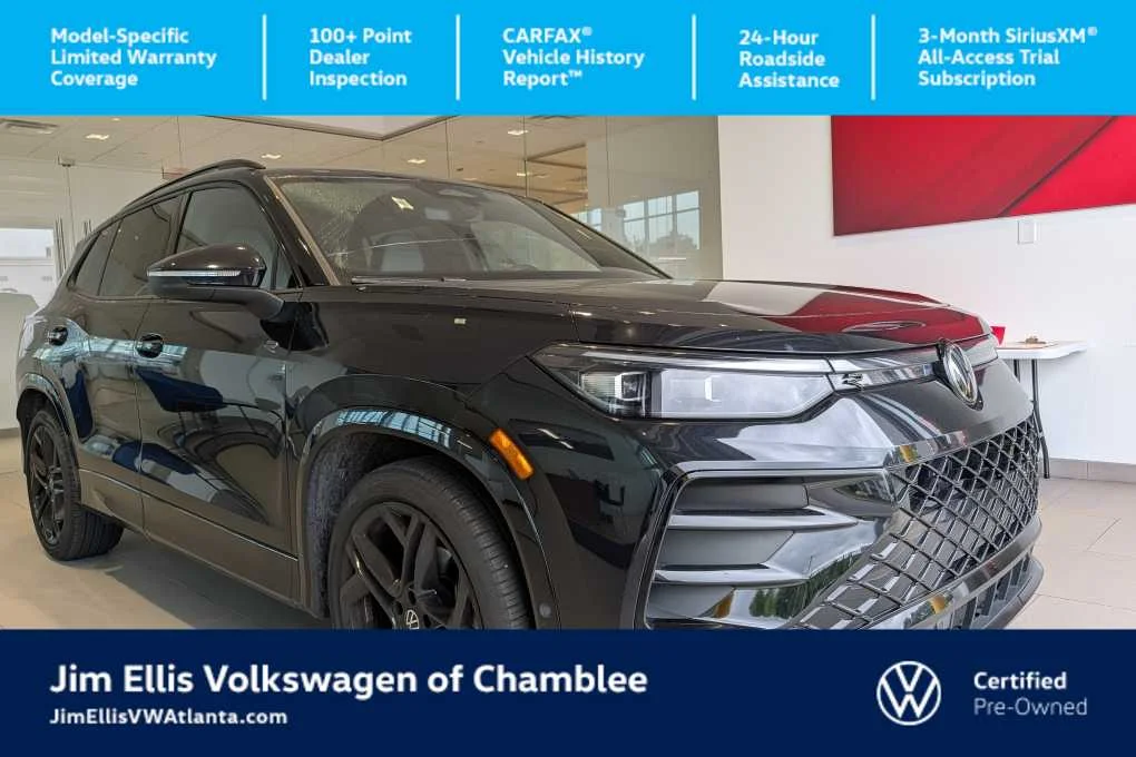2025 Volkswagen Tiguan 2.0T SE R-Line Black's photo