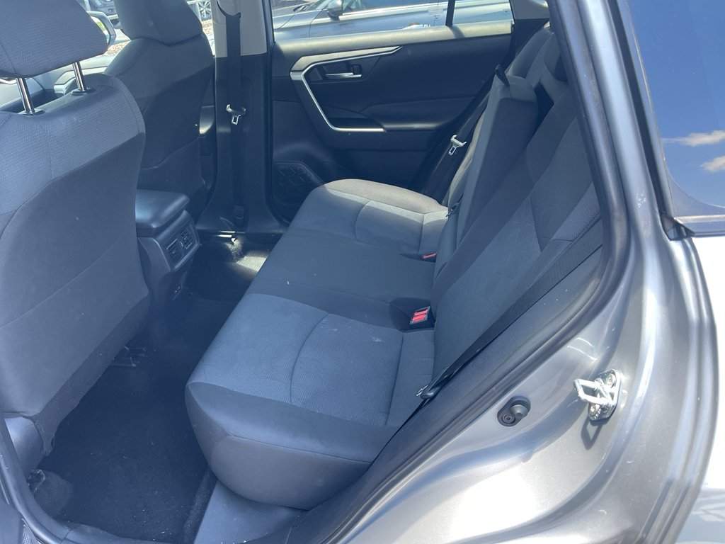 Used 2025 Silver Sky Metallic Toyota XLE image 8