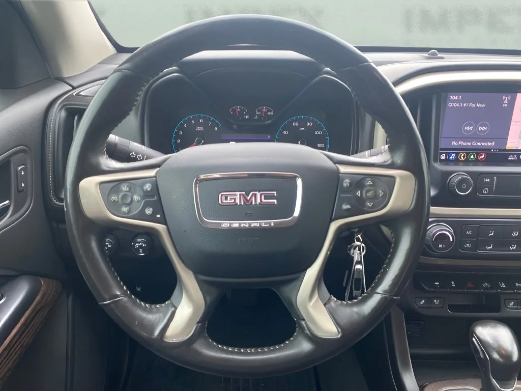 Used 2022 SUMMIT WHITE GMC 4WD Denali image 11