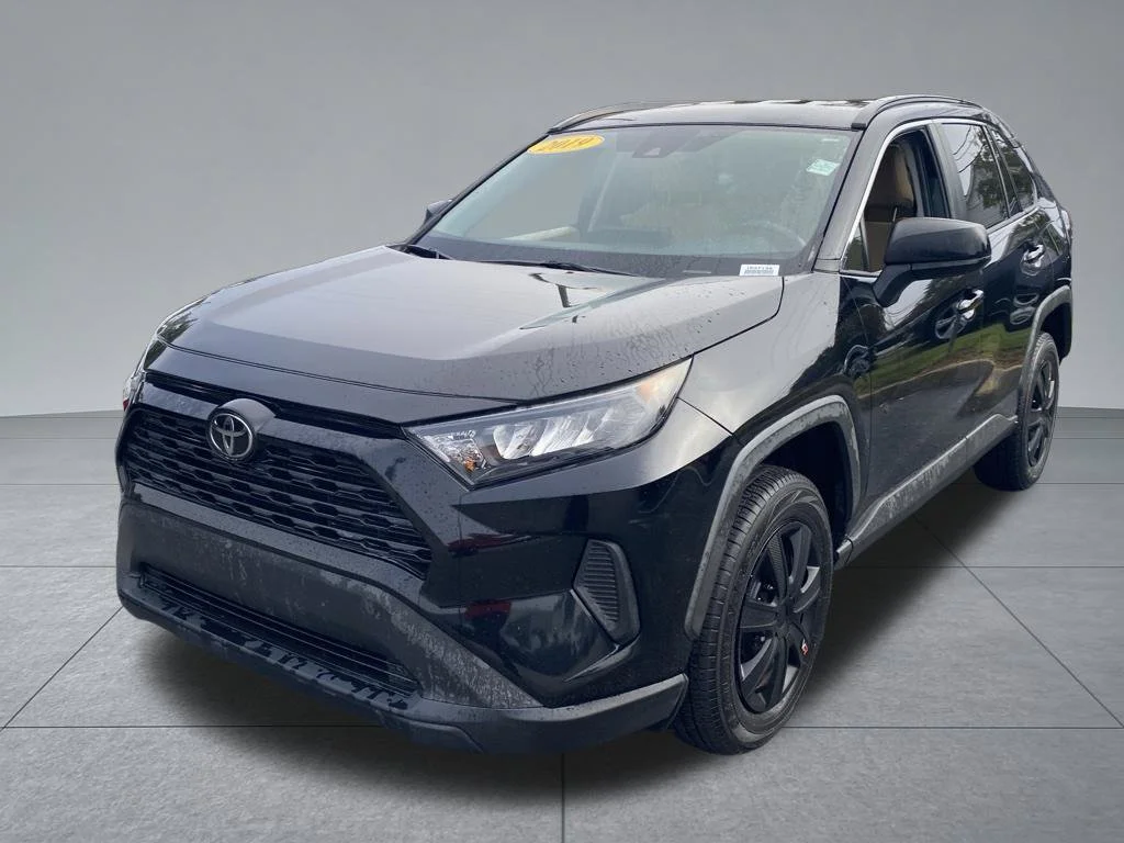 Used 2019 Black Toyota LE image 2