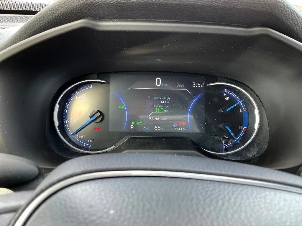 Used 2022 Silver Toyota Limited image 15