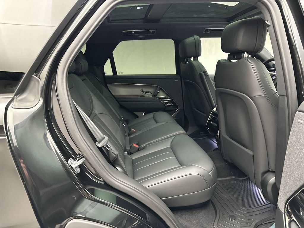 Used 2024 Santorini Black Metallic Land Rover SE image 12
