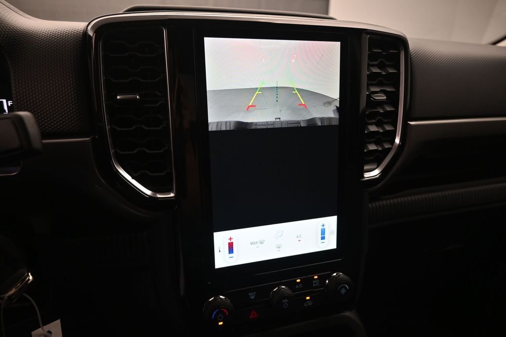 New 2026 Carbonized Gray Metallic Ford XLT image 13