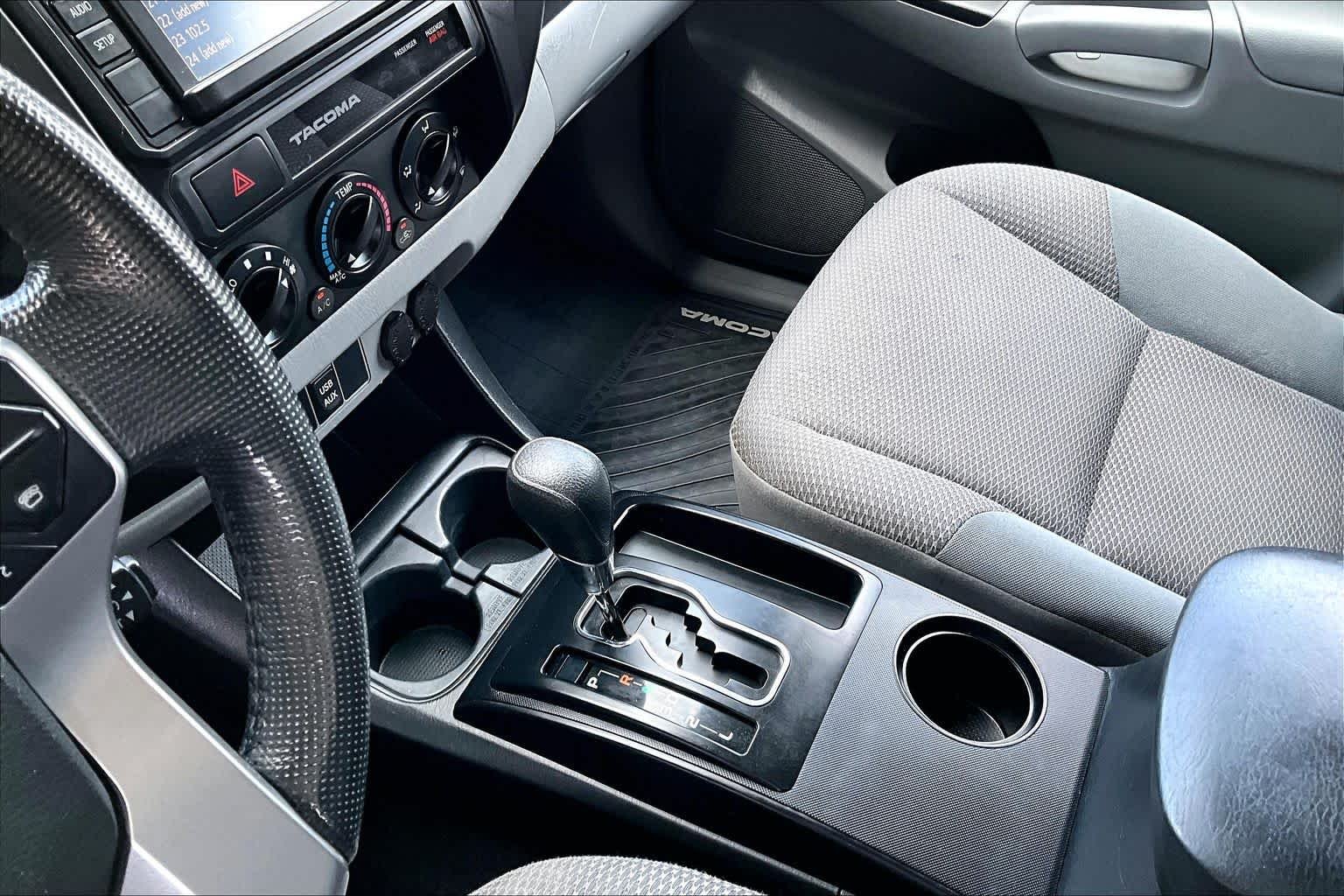 Used 2015 Black Toyota  image 16