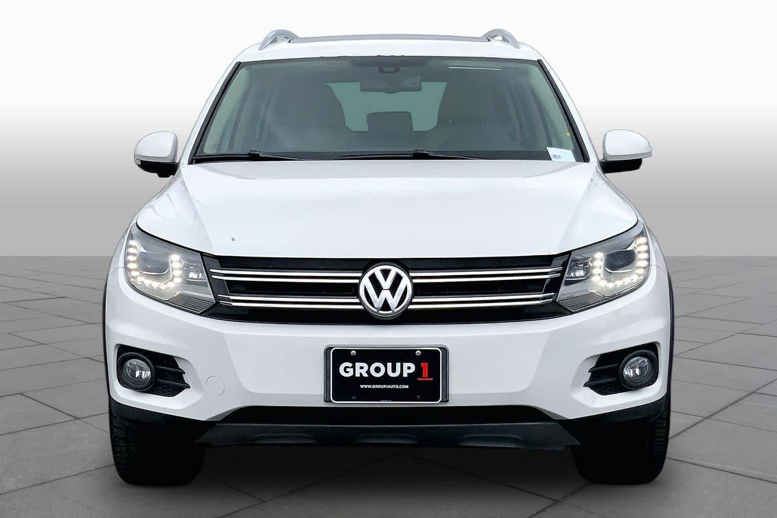 Used 2012 Candy White Volkswagen SEL image 3
