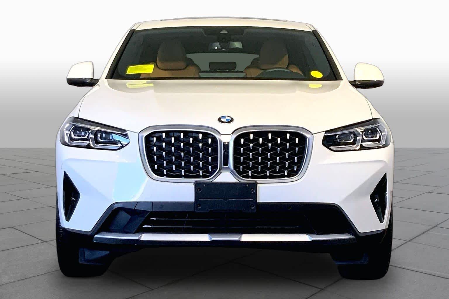 Used 2024 Alpine White BMW xDrive30i image 4