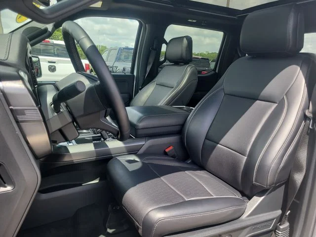 Used 2025 White Ford Lariat image 18