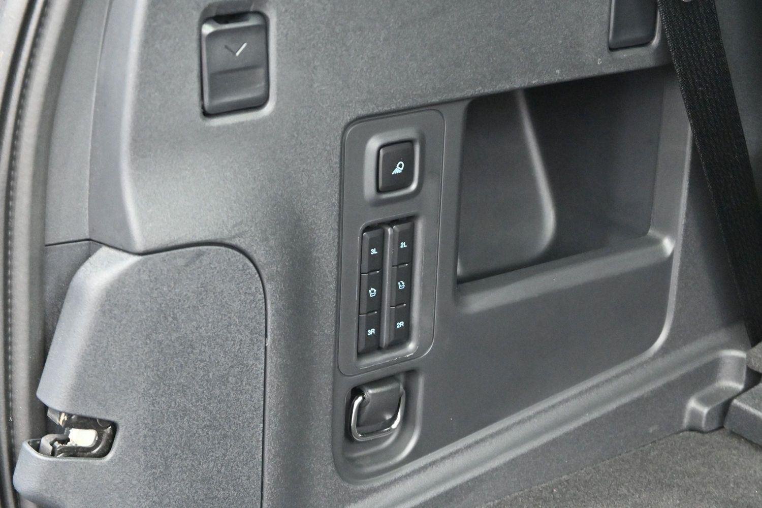 Used 2025 Agate Black Ford Platinum image 12