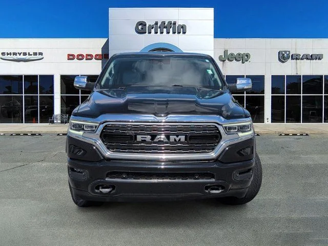 Used 2022 Diamond Black Ram Limited image 12