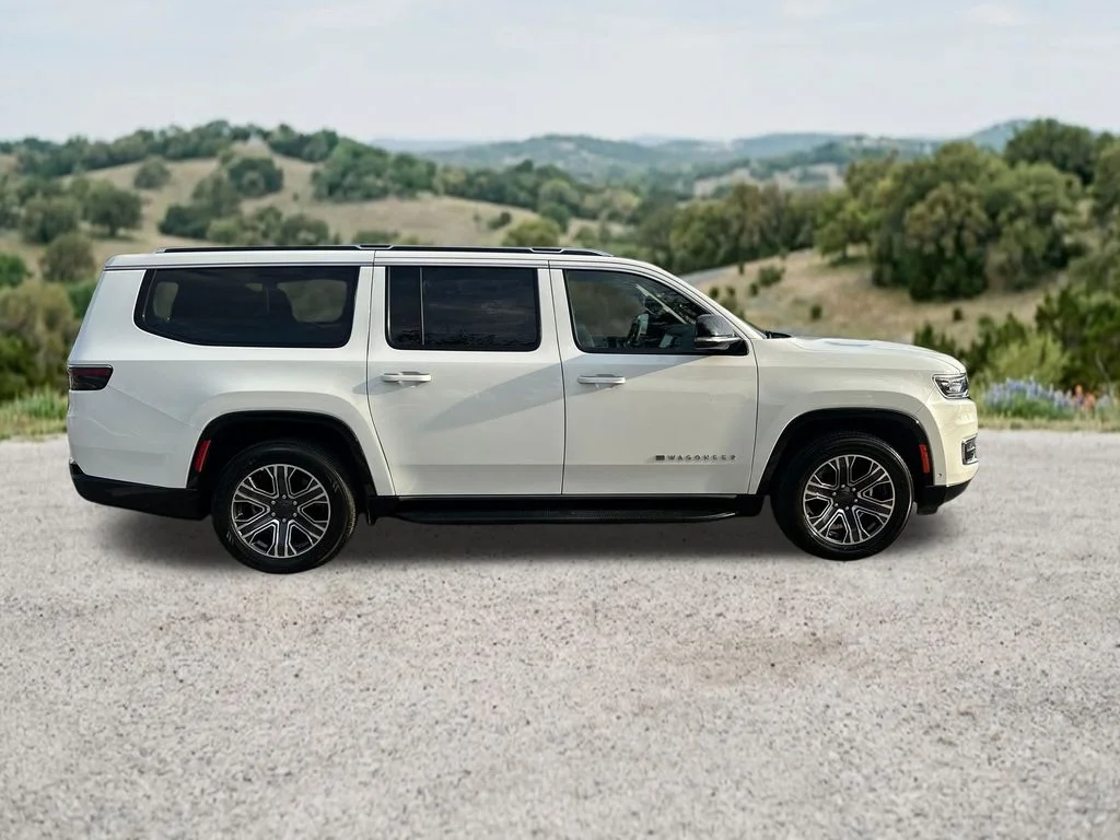 Used 2023 White Jeep Series II image 6