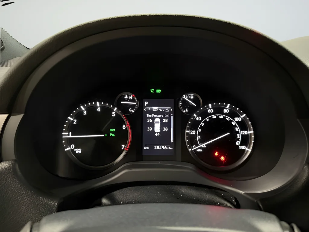 Used 2023 Black Lexus 460 image 11