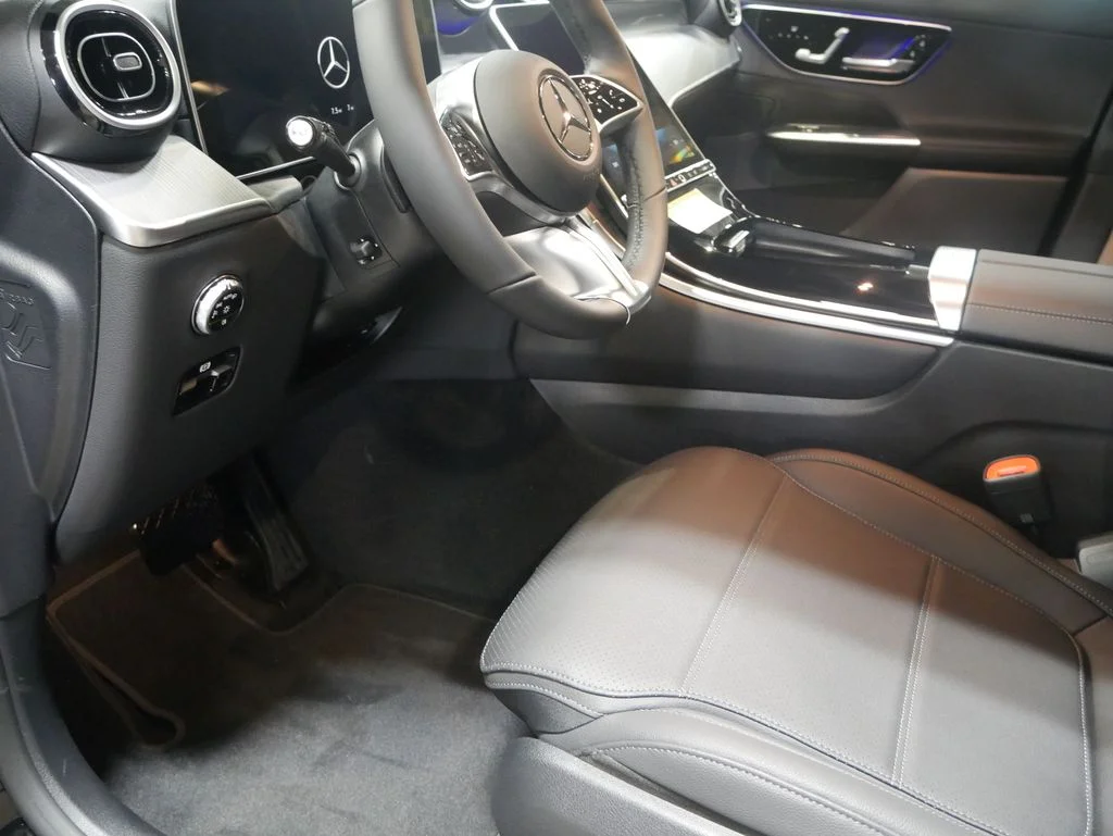 New 2026 Black Mercedes-Benz GLC 300 image 62